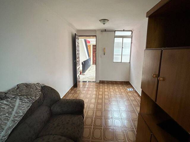 #APV777 - Apartamento para Venda em Carapicuíba - SP - 2